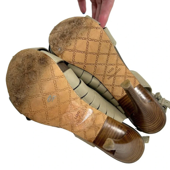 L.A.M.B. Kam Taupe Platform Slingback Wooden Heels‎ Sandals Size 9.5 - Picture 11 of 11